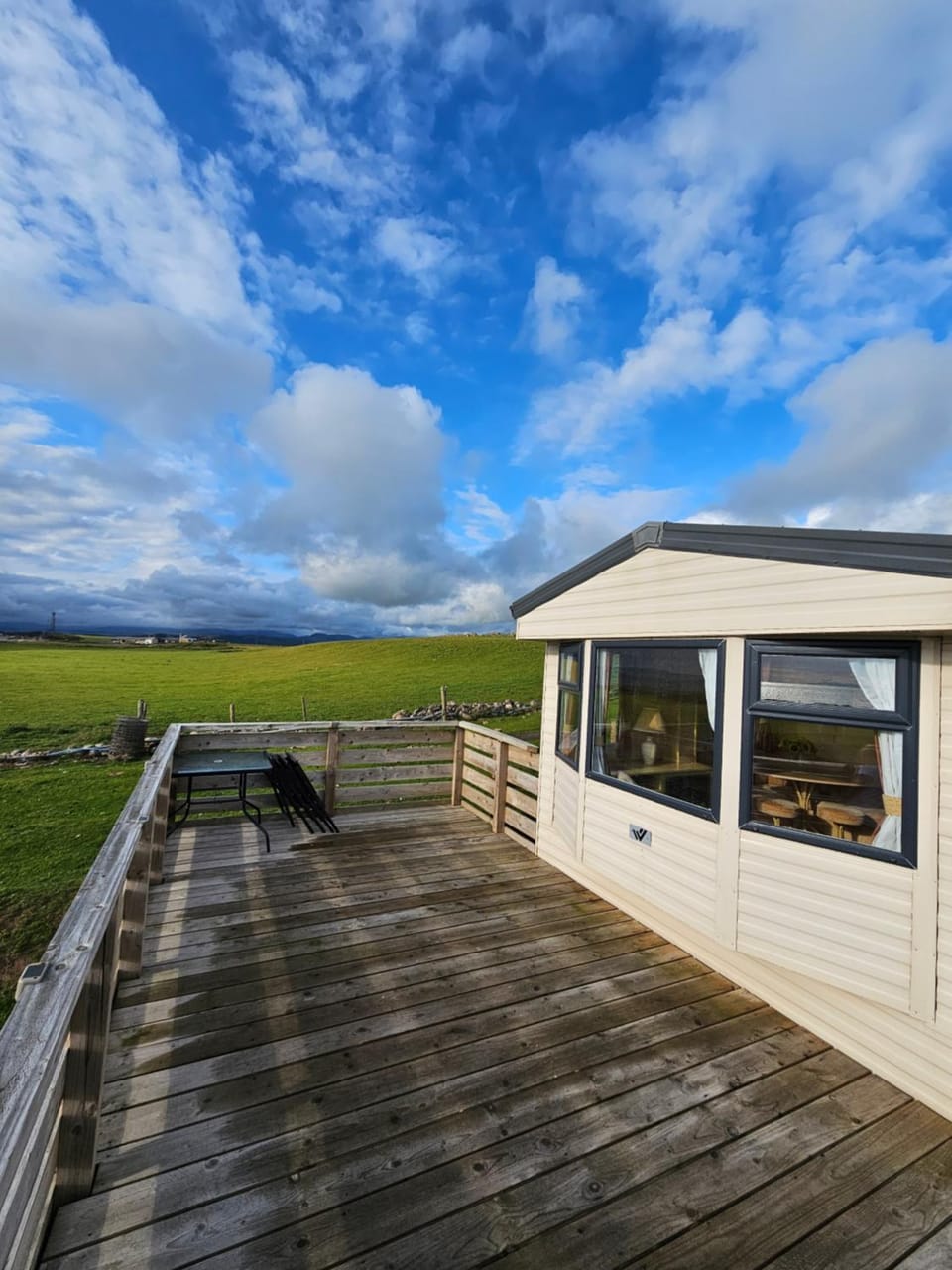 Tarn Bay Retreat- Sea- Fells- Beach- Views-Farm House in Copeland District