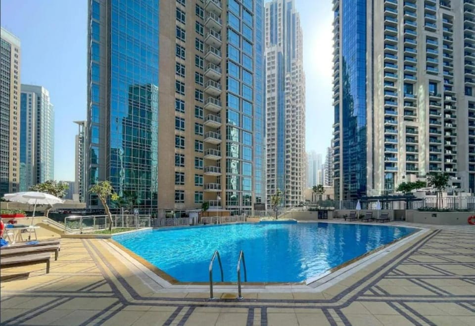Burj Residence 1, Downtown Dubai - Mint Stay Apartment in Dubai