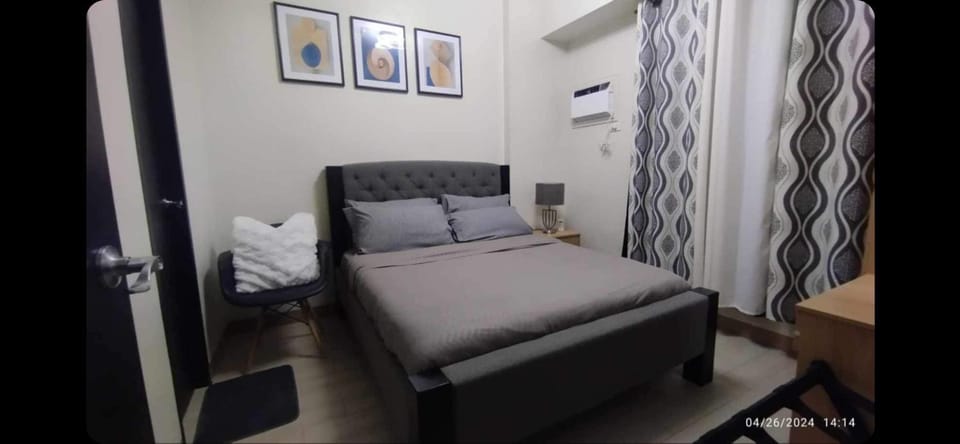 1BR with extra room at One Regis- Megaworld Apartment in Bacolod