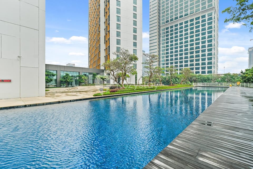 Property building, Swimming pool