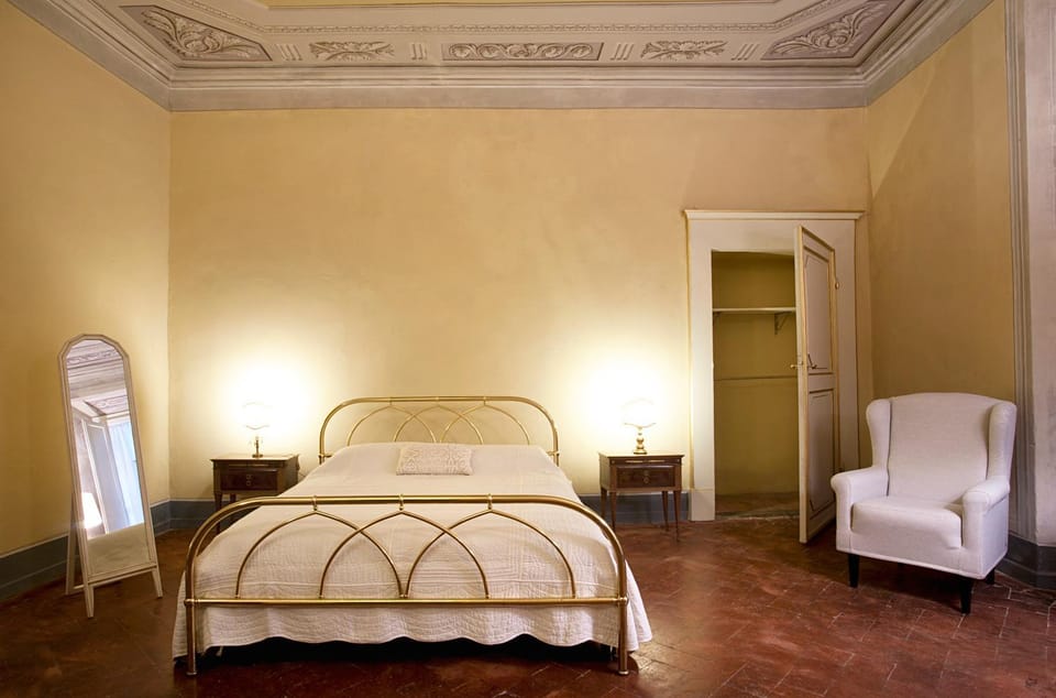 Seating area, Bedroom