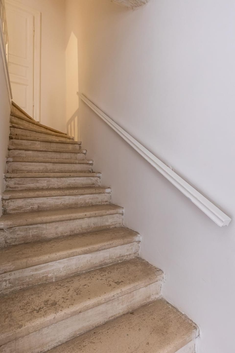 Property building, Breakfast