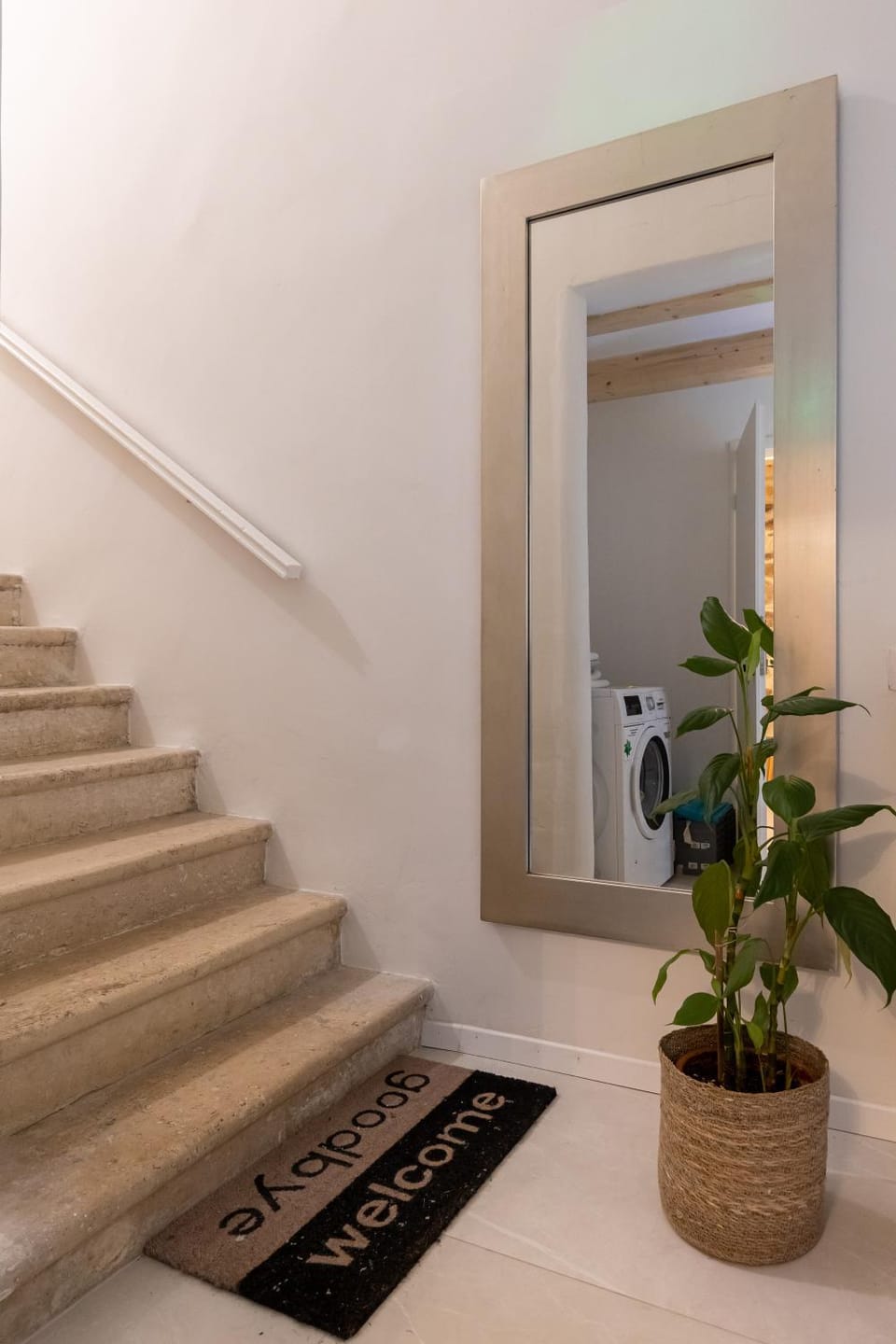 Property building, Breakfast