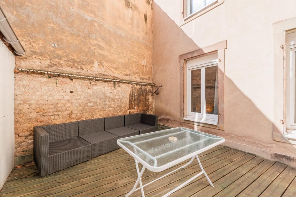 Patio, Day