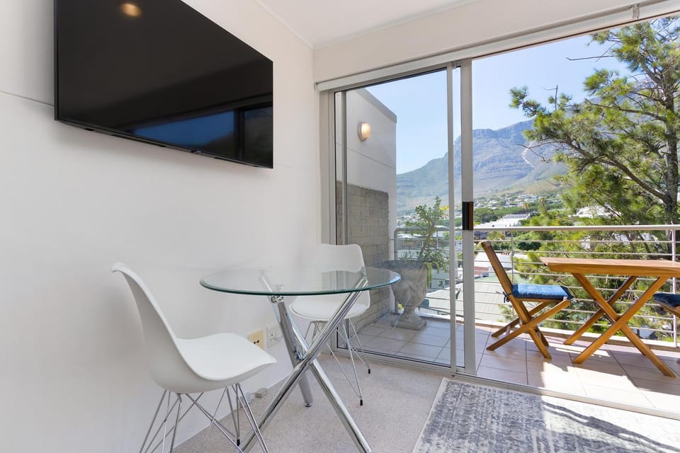 View (from property/room), Dining area