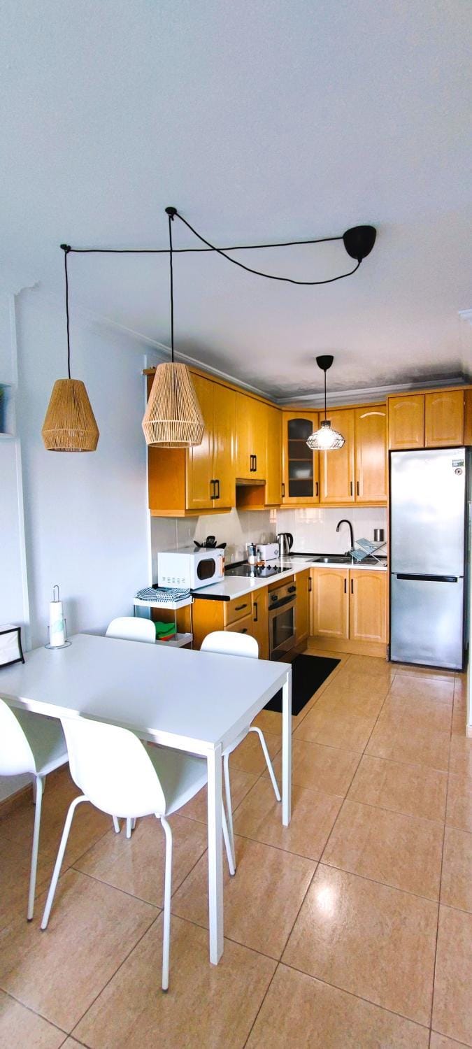 Kitchen or kitchenette, Dining area, minibar, pet friendly, stove