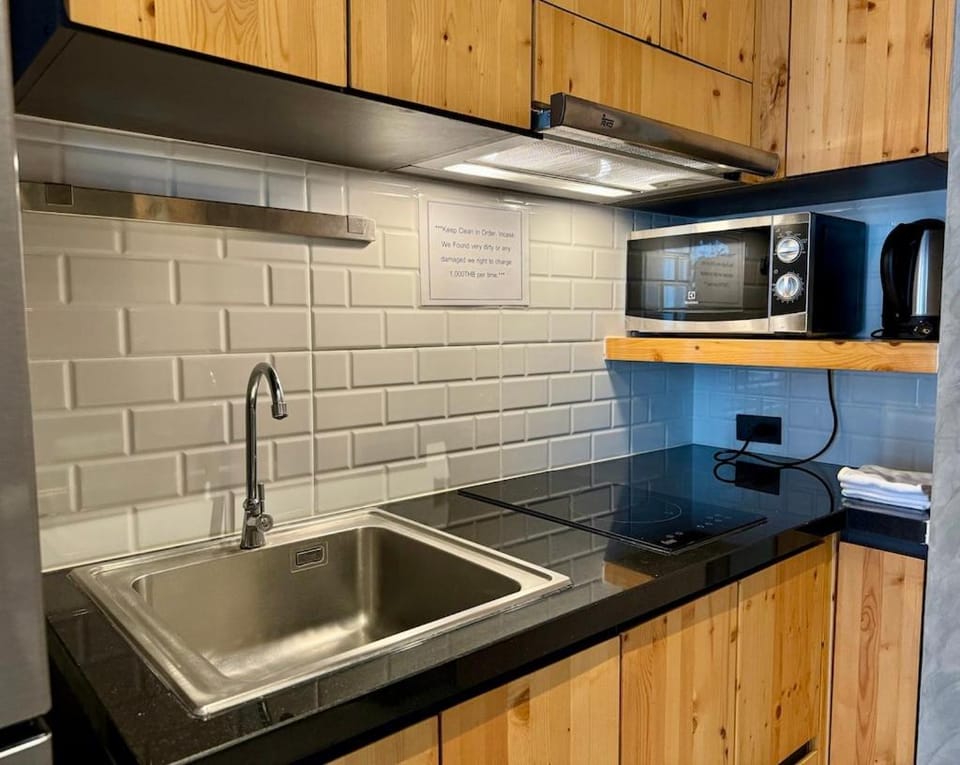 Niran NaiHarn, Serene Studio Retreat, Relife Windy Apartment in Rawai