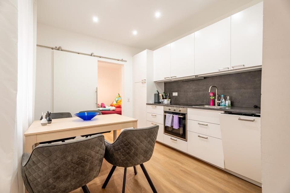 Property building, Kitchen or kitchenette, Living room