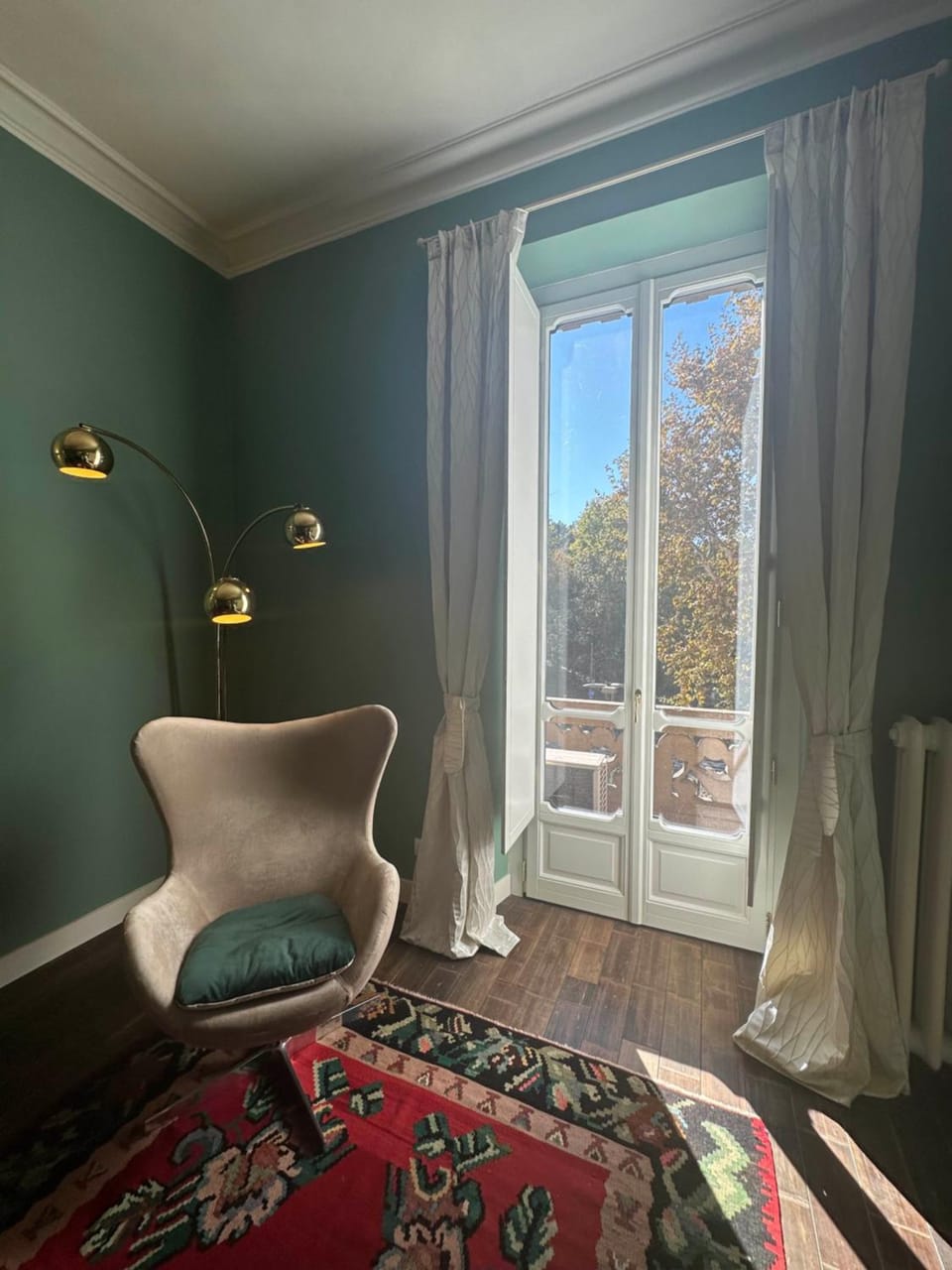 Bird's eye view, Photo of the whole room