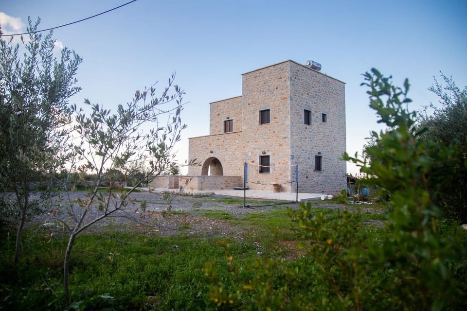Property building, Day, Landmark view
