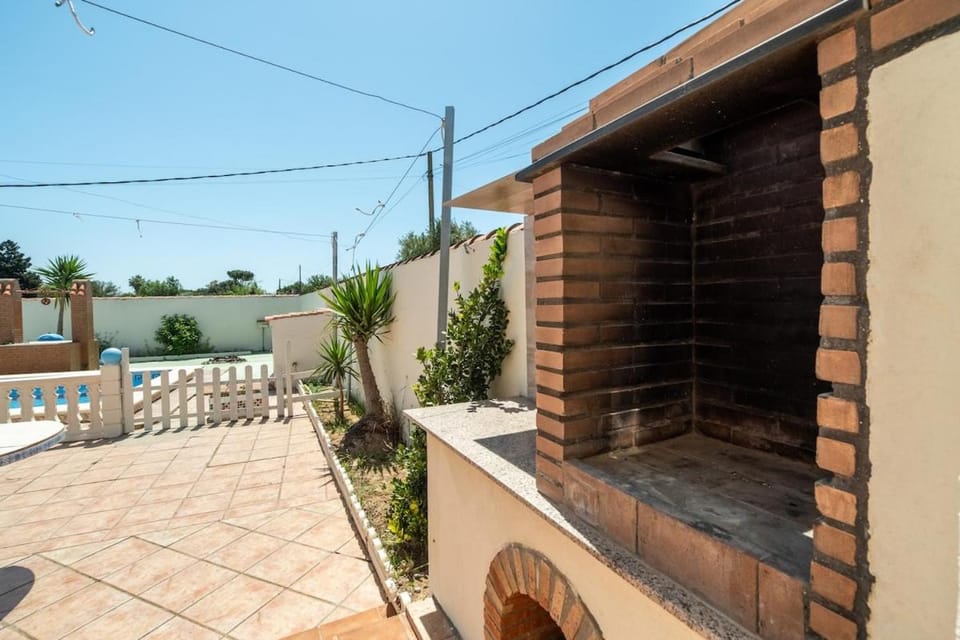 Patio, BBQ facilities, Balcony/Terrace