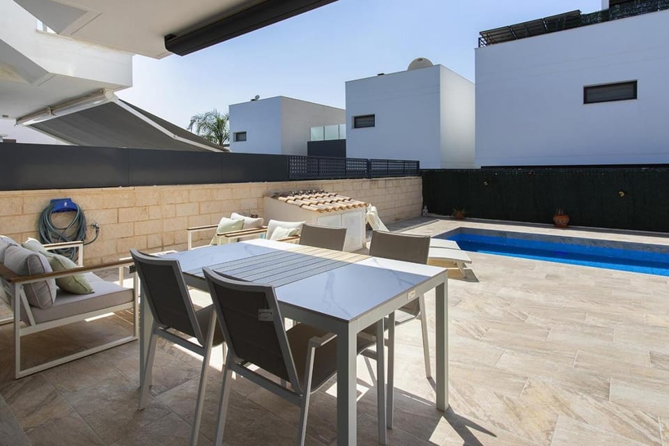 CH Natura Park Ciudad Quesada House in Vega Baja del Segura
