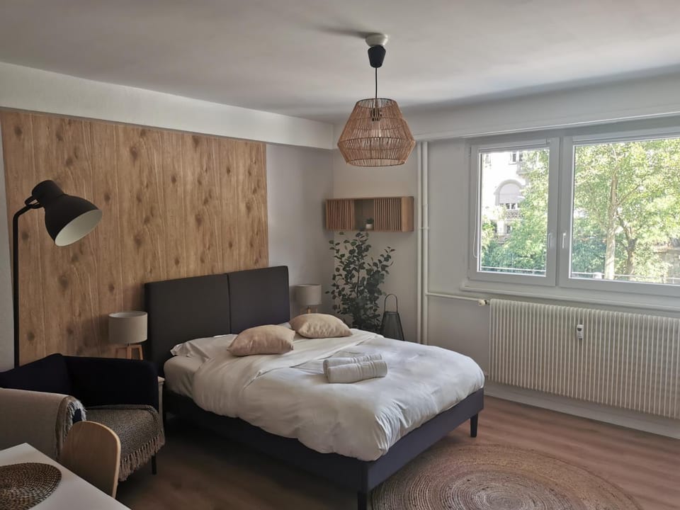 Living room, Bedroom
