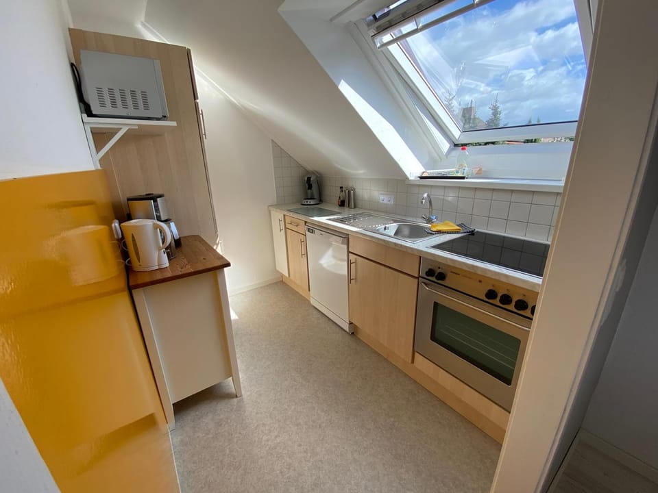 Kitchen or kitchenette, dishwasher, minibar, pet friendly, stove, toaster