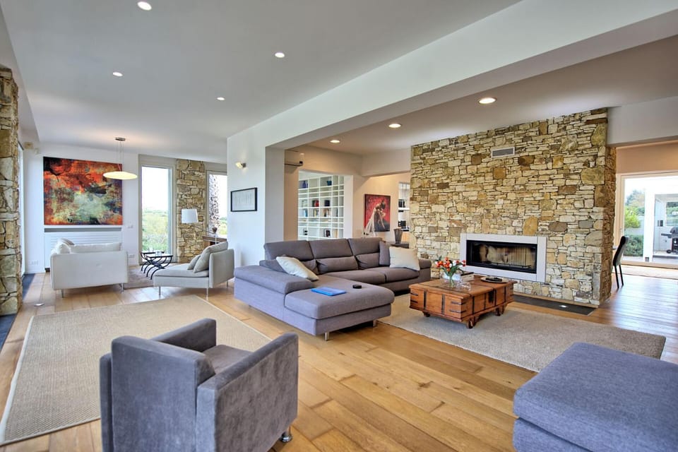 TV and multimedia, Living room