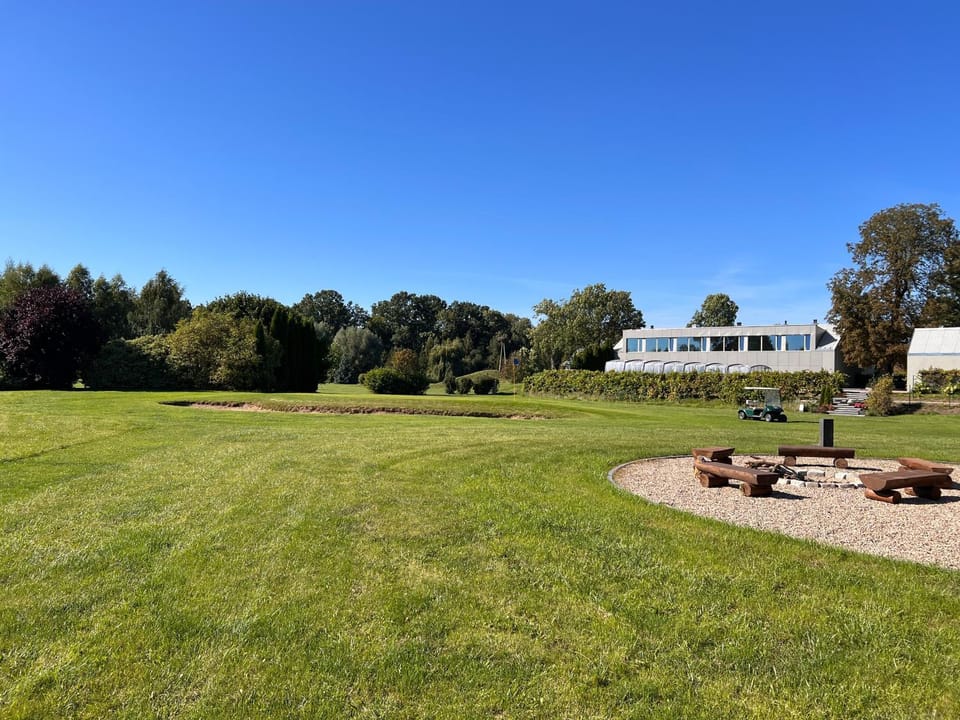 Property building, Day, Garden, Garden view