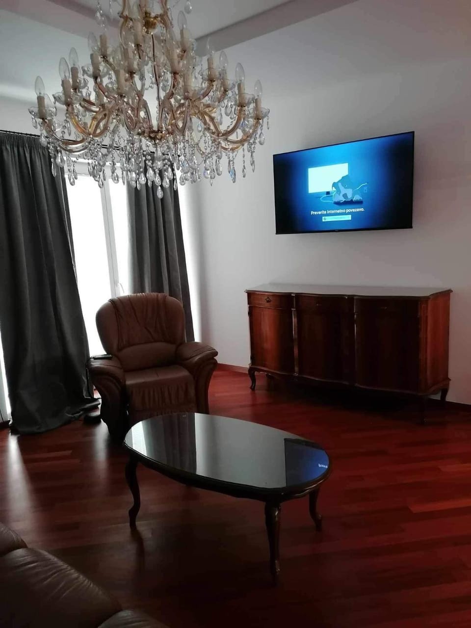TV and multimedia, Seating area