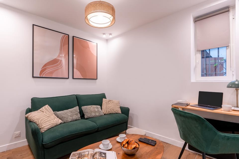 NEW - Designer Flat for 4 pp Apartment in Paris