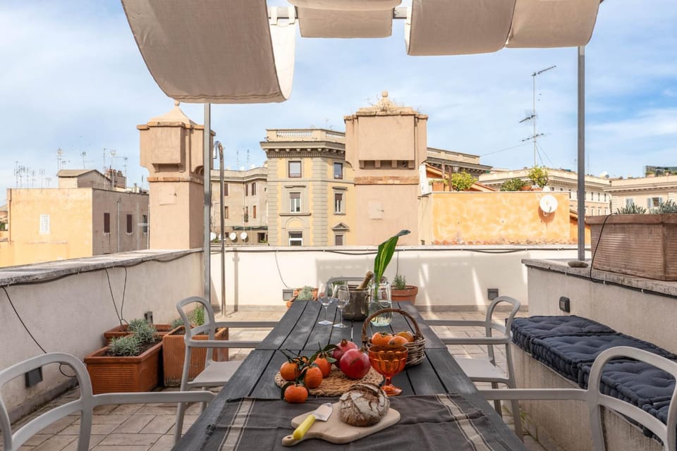 iFlat Navona's Penthouse with Stunning View Apartment in Rome