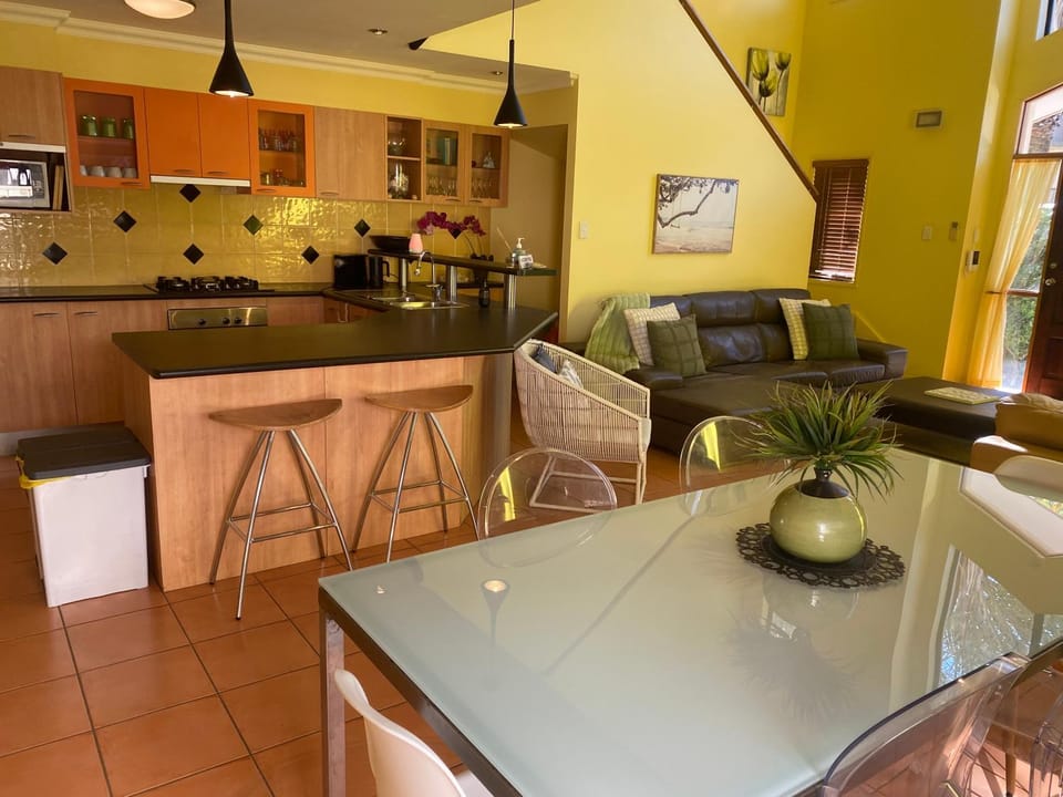 Amazing Perfect Family Home - GC Beach location Villa in Gold Coast