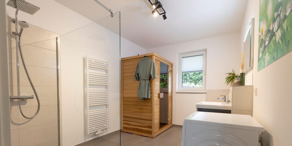 Shower, Sauna, Bathroom, washing machine
