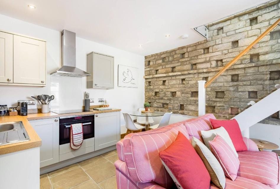 The Dovecote - Collins Farm Apartment in England