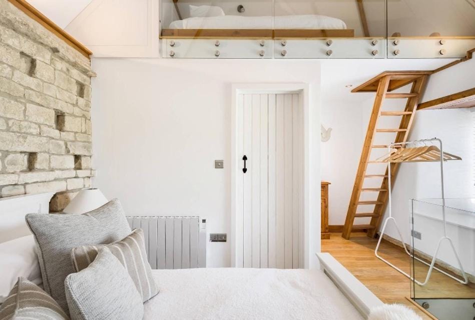 The Dovecote - Collins Farm Apartment in England