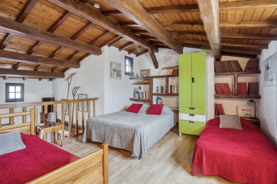Property building, Living room, Bedroom