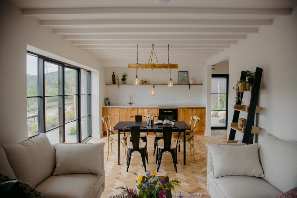 Balcony/Terrace, Living room, Seating area, Dining area, kitchen