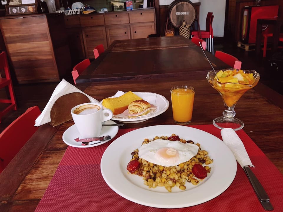 Breakfast, Continental breakfast