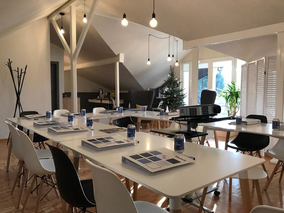 Property building, Day, TV and multimedia, View (from property/room), View (from property/room), Food and drinks, Food and drinks, Business facilities, Banquet/Function facilities, On site, Meeting/conference room, Area and facilities
