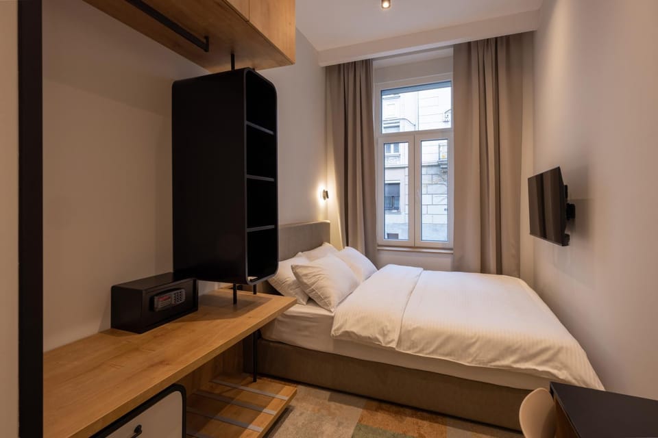 Bed, Bedroom, City view