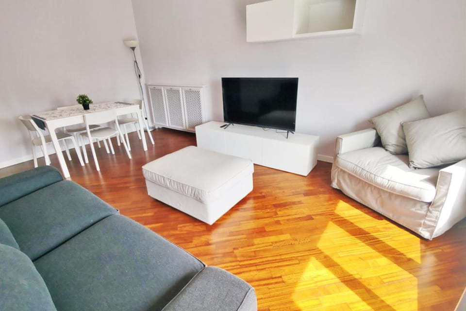 Communal lounge/ TV room, TV and multimedia