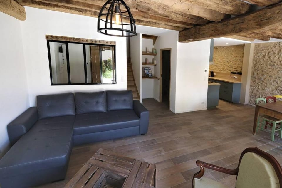 Le Gîte - Le Pressoir House in Île-de-France
