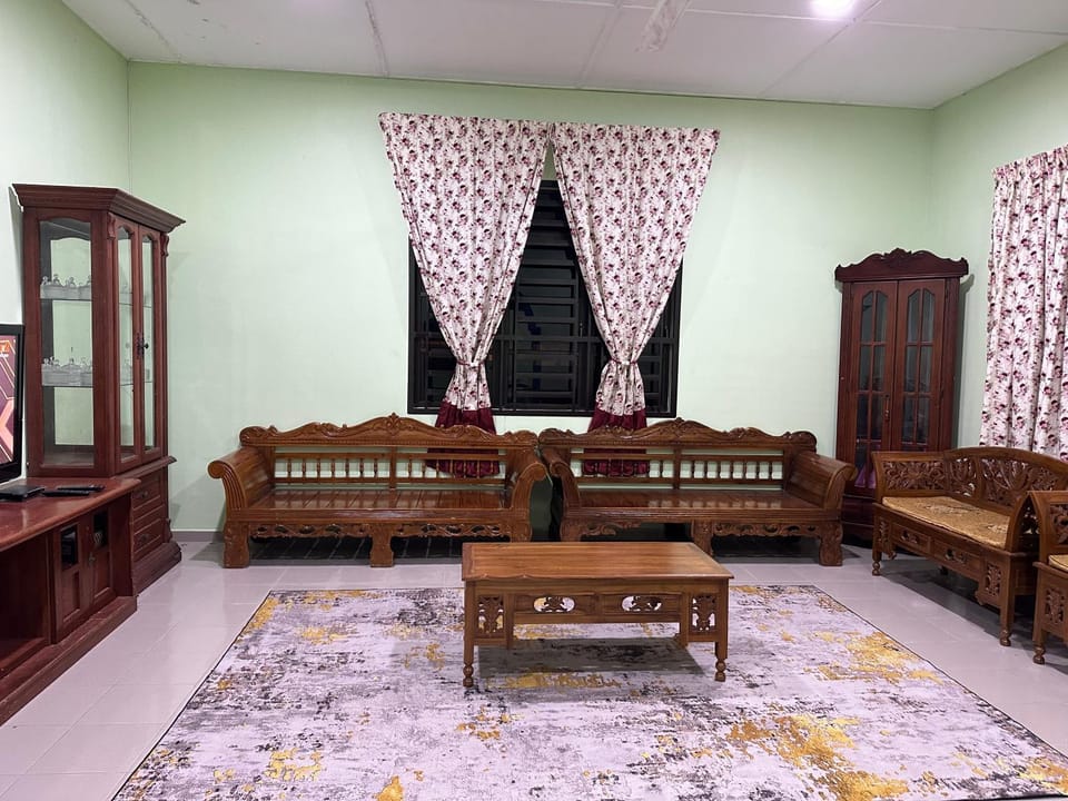 Homestay Pantai Batu Hitam Kuantan House in Terengganu, Malaysia