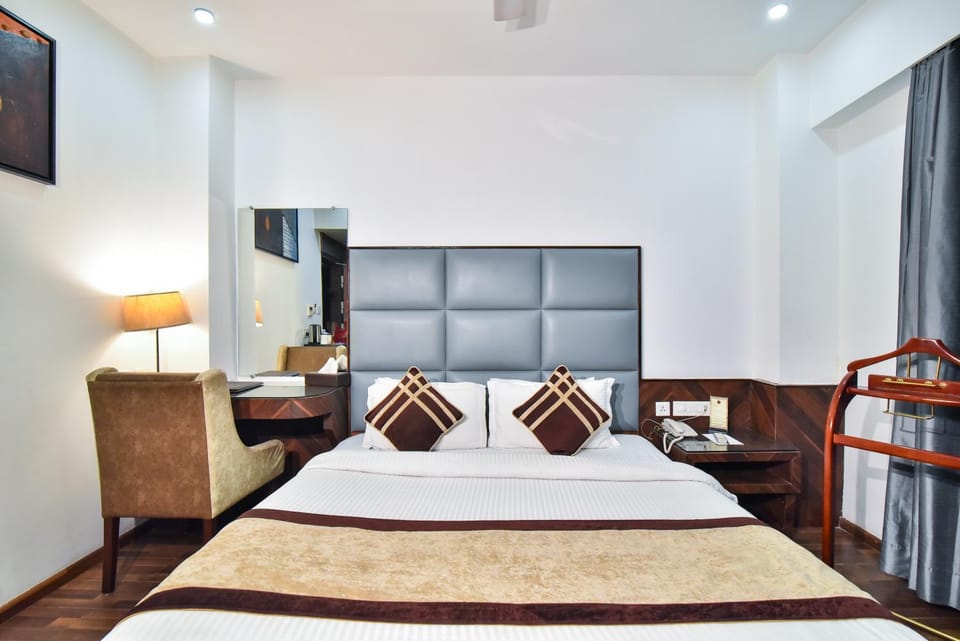 Seating area, Bedroom