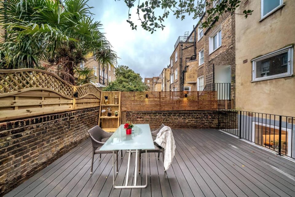 Niru Experience Urban Escape Retreat Apartment in City of Westminster