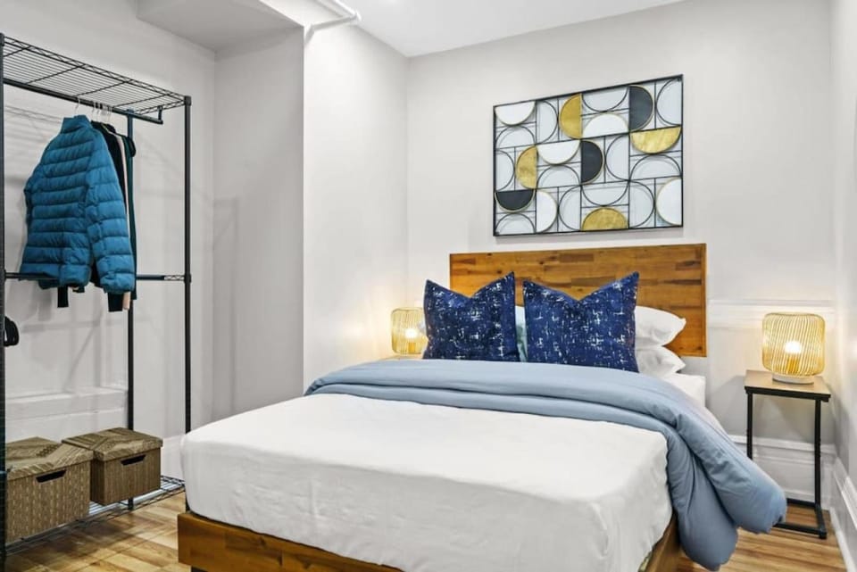 Bed, Photo of the whole room, Bedroom