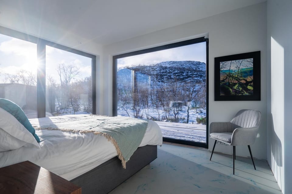 Bed, Winter, Bedroom, Mountain view