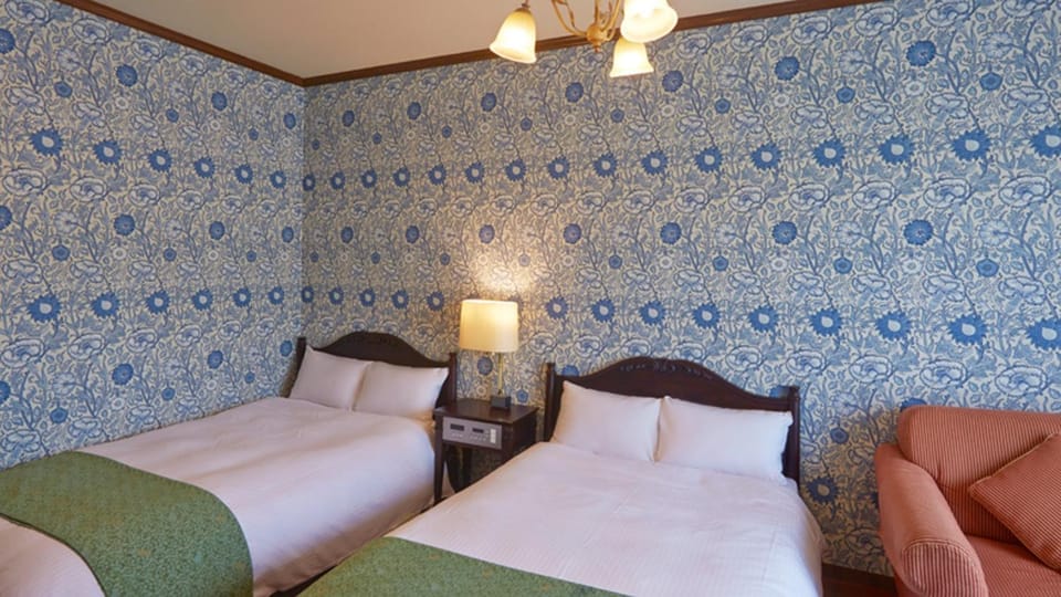 Old England Dogo Yamanote Hotel - Vacation STAY 76375v Hotel in Japan