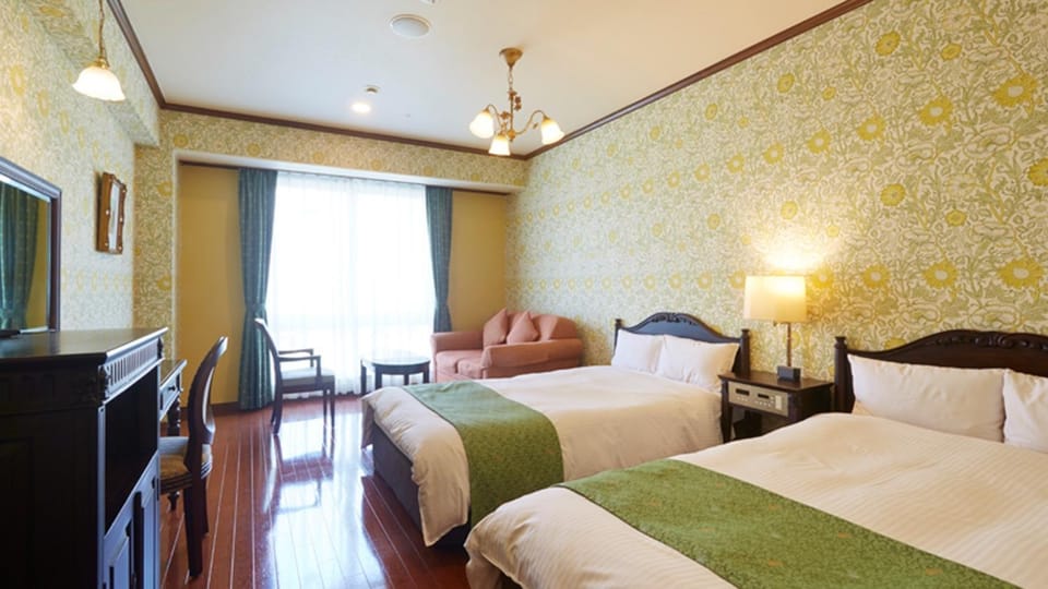Old England Dogo Yamanote Hotel - Vacation STAY 76375v Hotel in Japan