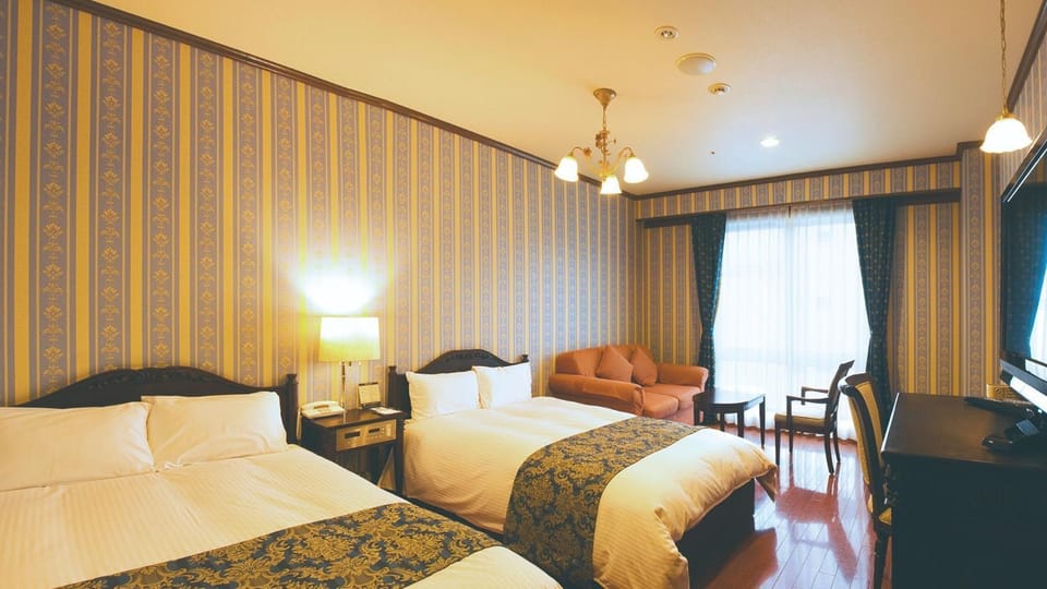 Old England Dogo Yamanote Hotel - Vacation STAY 76375v Hotel in Japan