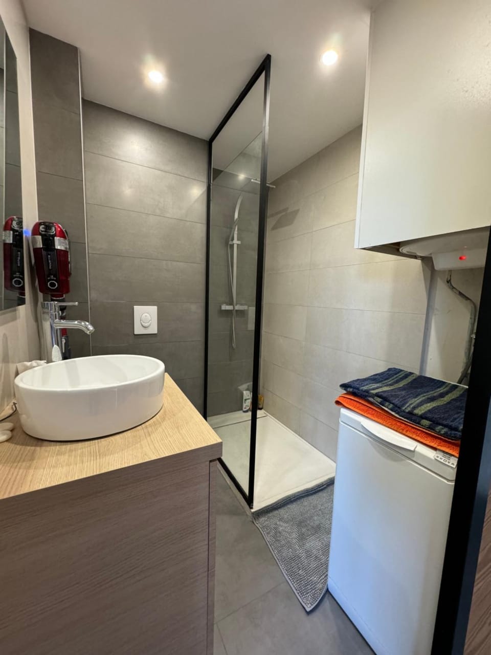 Shower, Bathroom