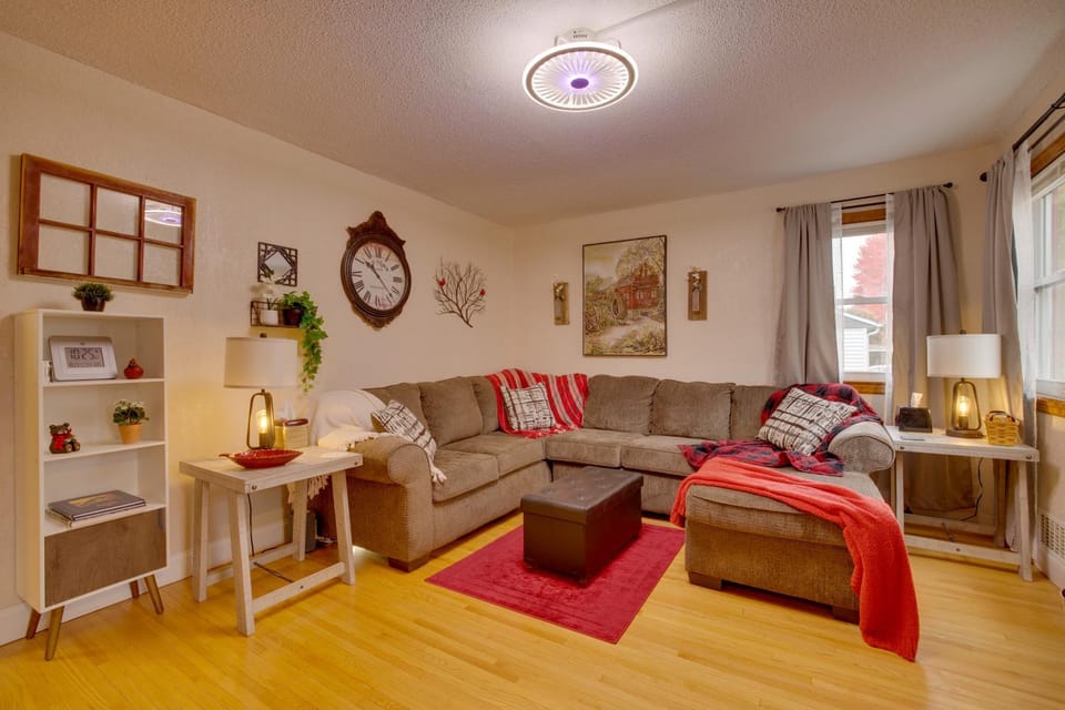 Harmony Home w/ Fire Pit: 5 Mi to Niagara Cave! House in Wisconsin