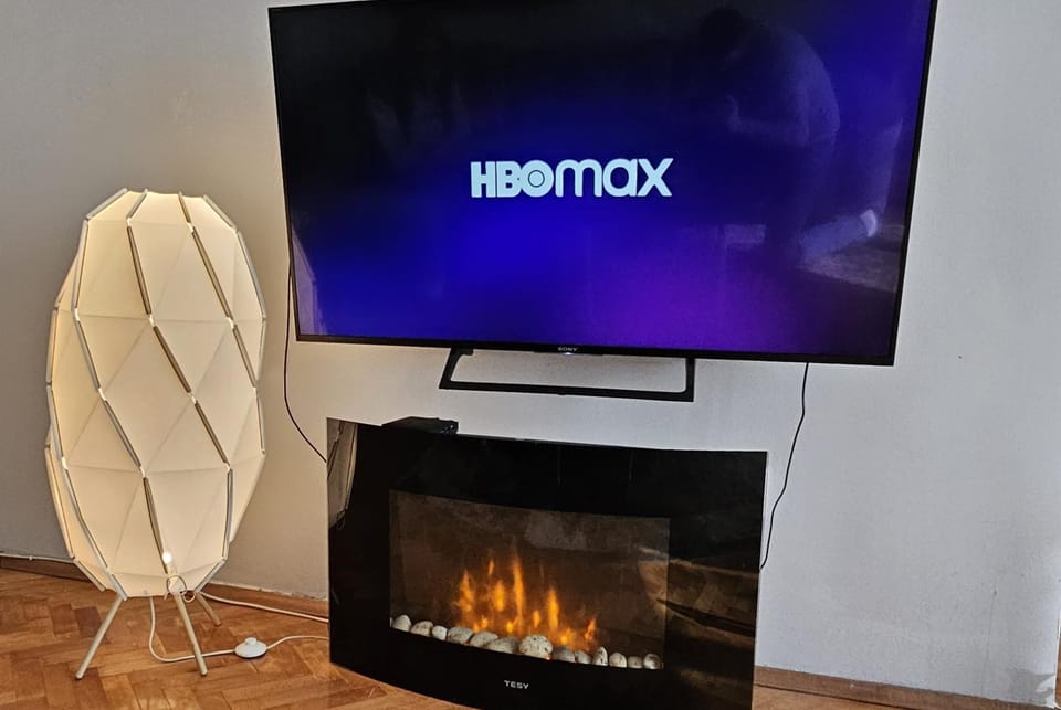 Communal lounge/ TV room, TV and multimedia, Evening entertainment, flat iron