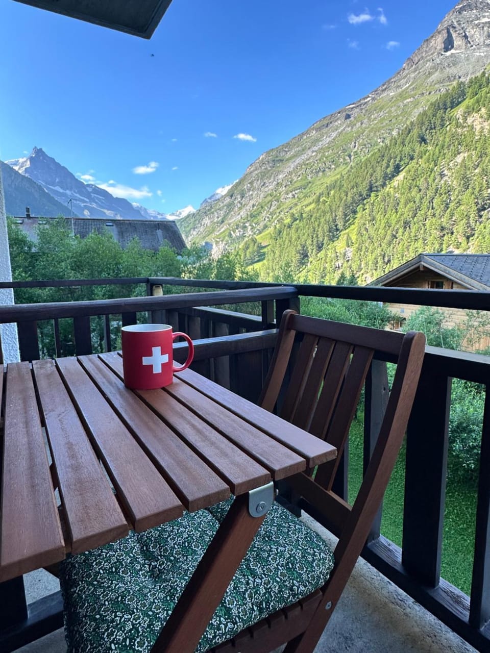 View (from property/room), Balcony/Terrace, Mountain view
