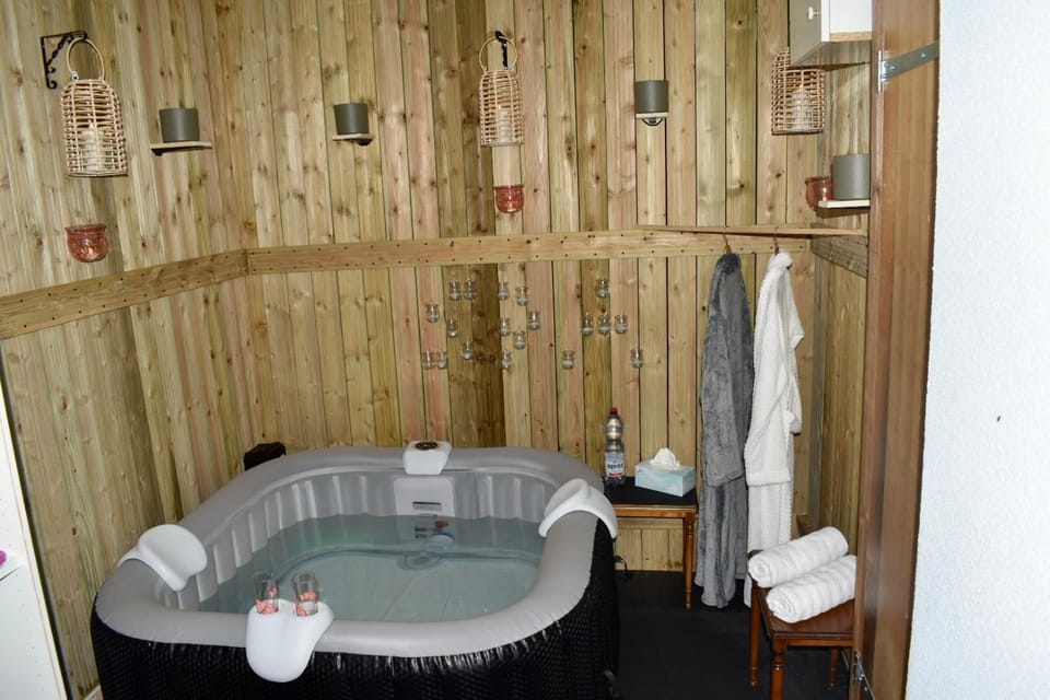 Orchidée SPA Apartment with Jacuzzi close by Laufen Apartment in Switzerland