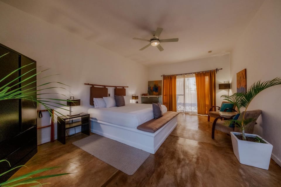 Bed, Photo of the whole room