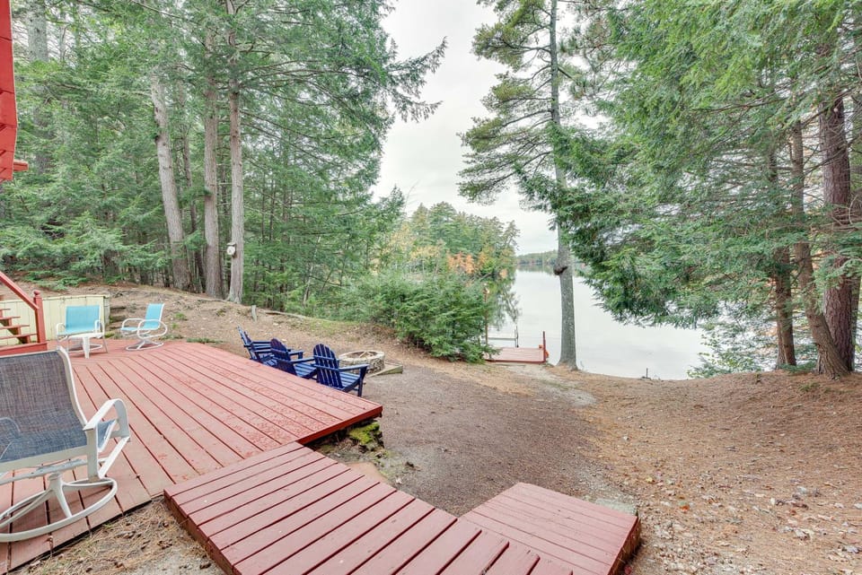 Waterfront Lake Arrowhead Cabin w/ Dock & Fire Pit Cabin in Limerick