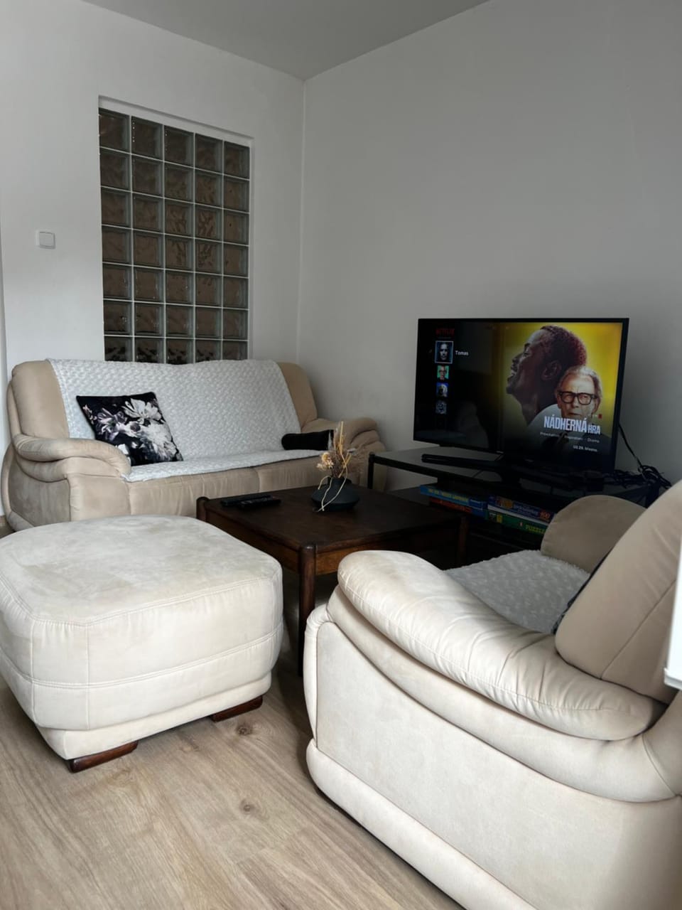 Living room, Bedroom